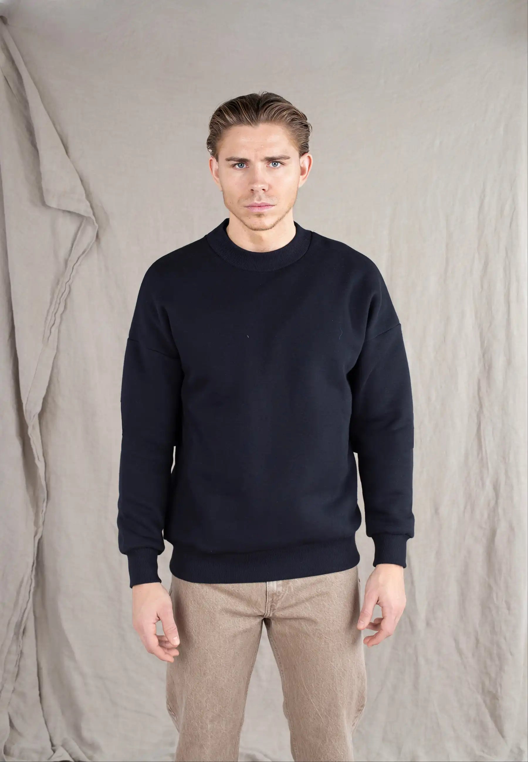 Ellipse: Sweater back emblem – Black