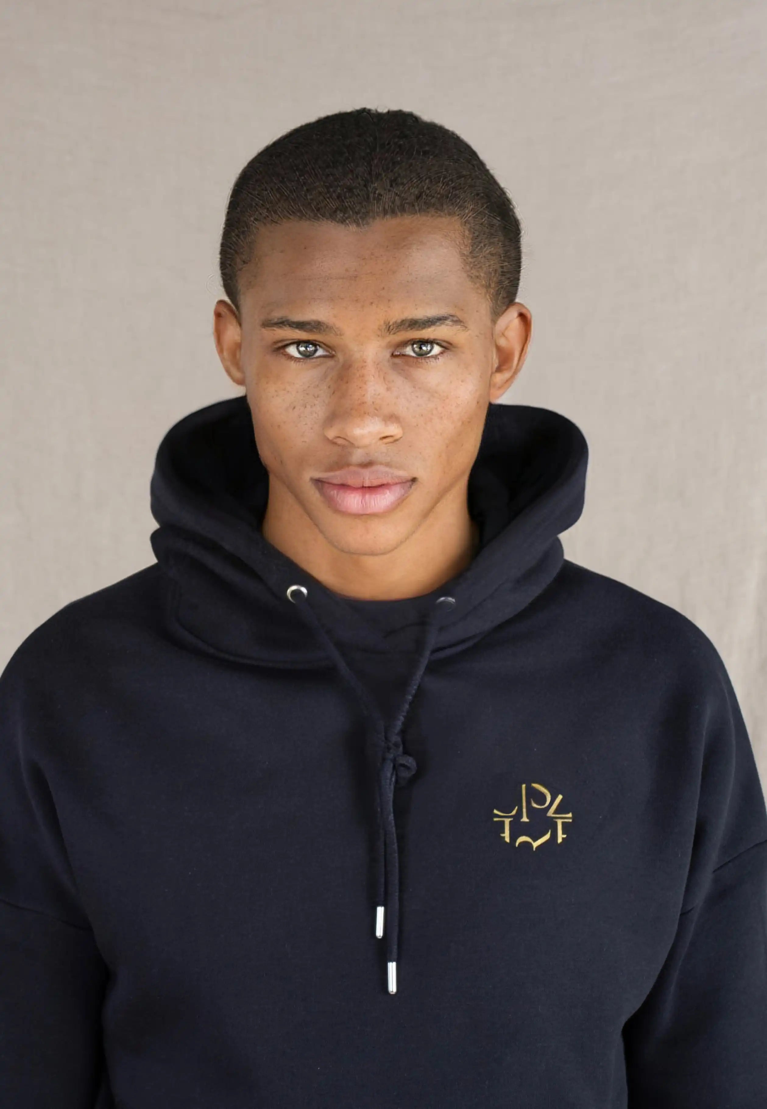 Ellipse: Hoodie GLD emblem – Black