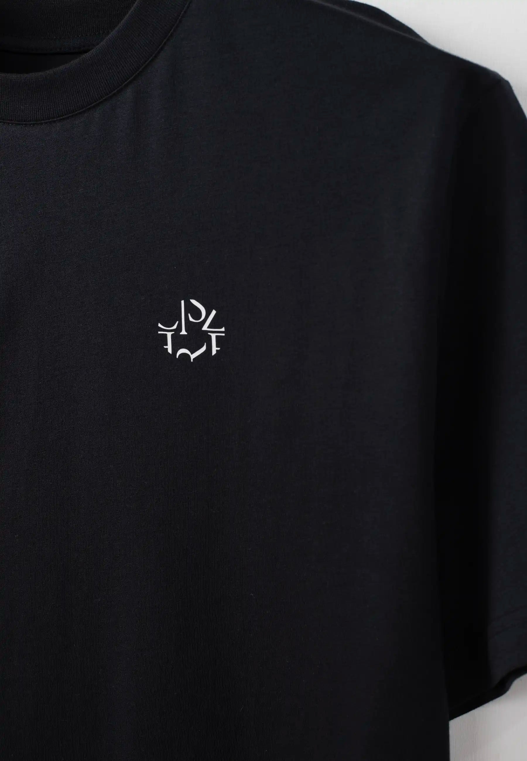Ellipse: T-shirt front emblem - Black