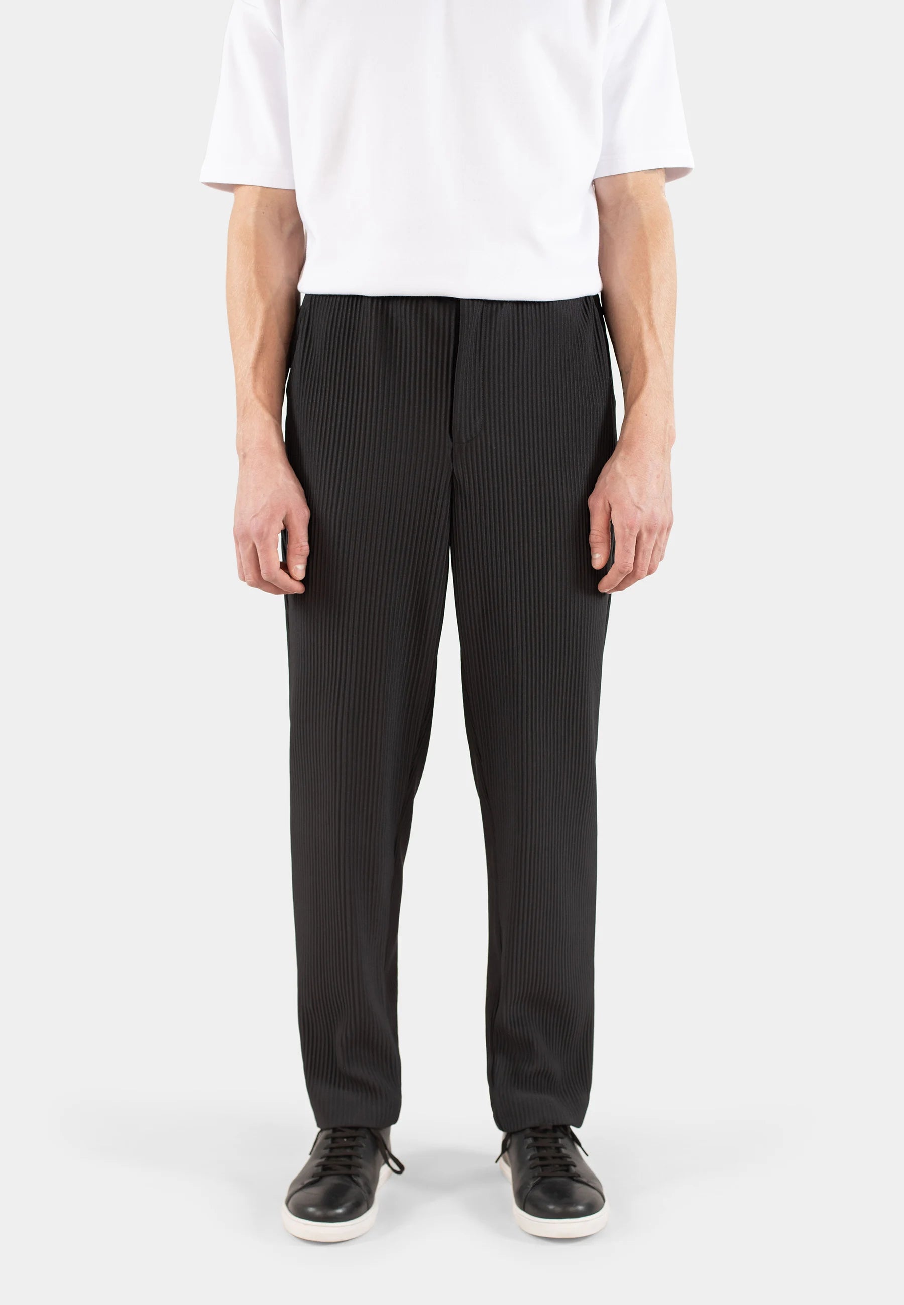 Lugo plisse trouser - Black