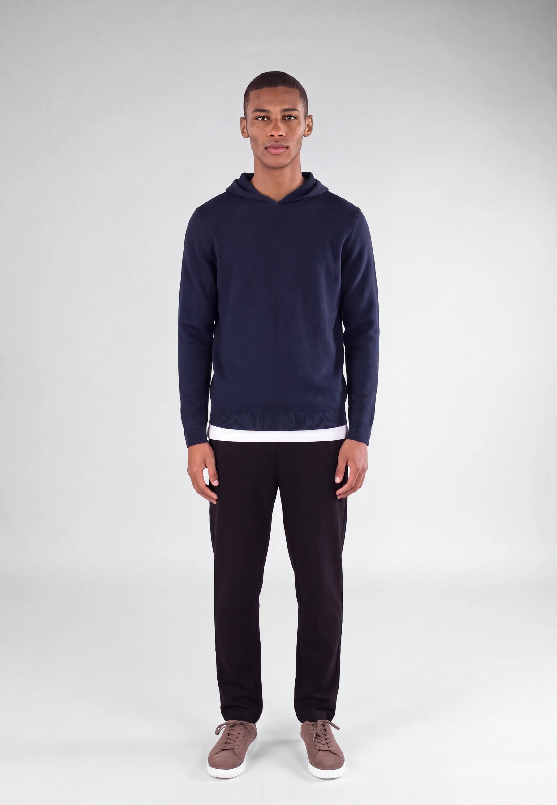 Cedric knitted hoodie - Navy, front view on model