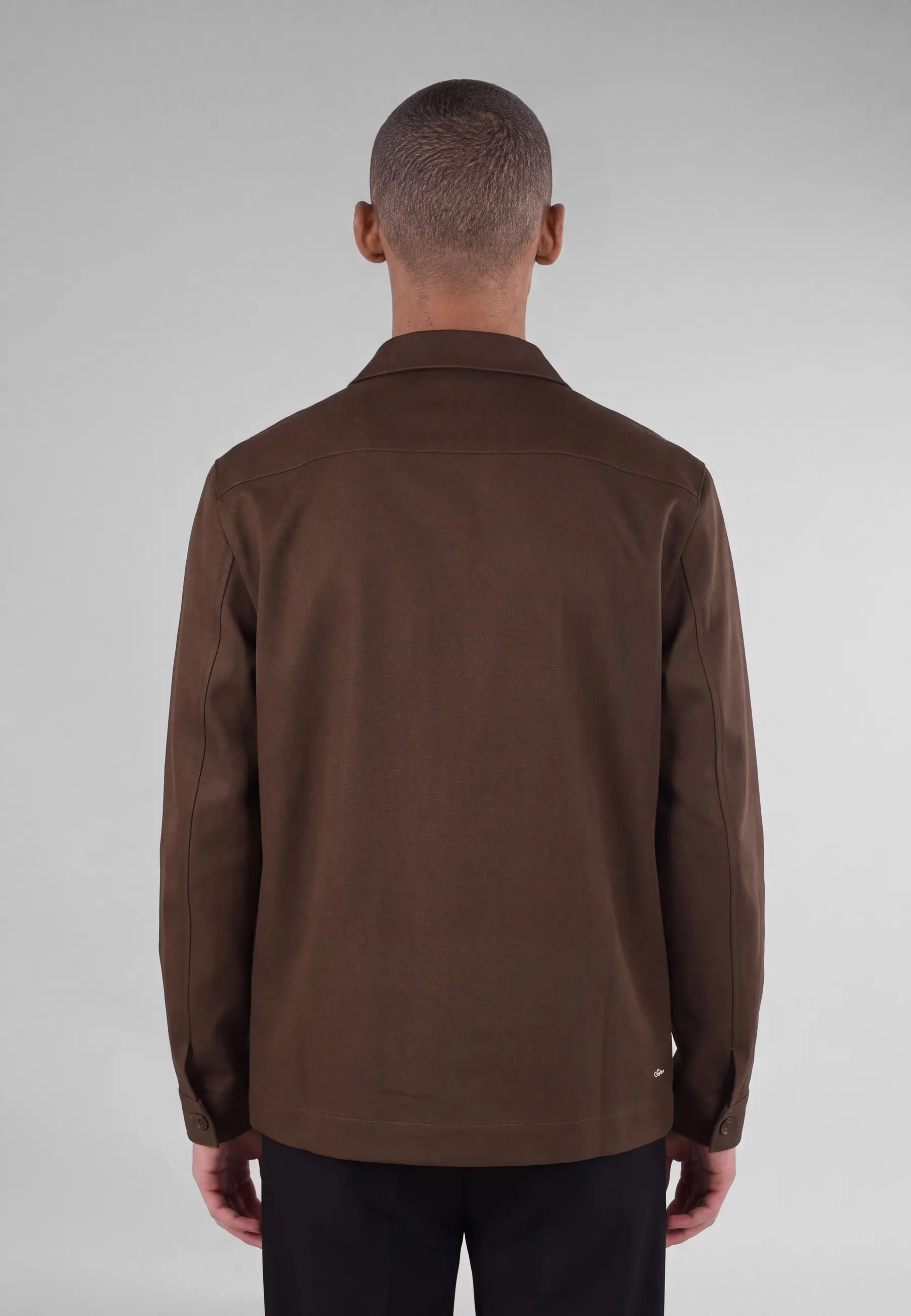Elis heavy overshirt - Brown, back view on model