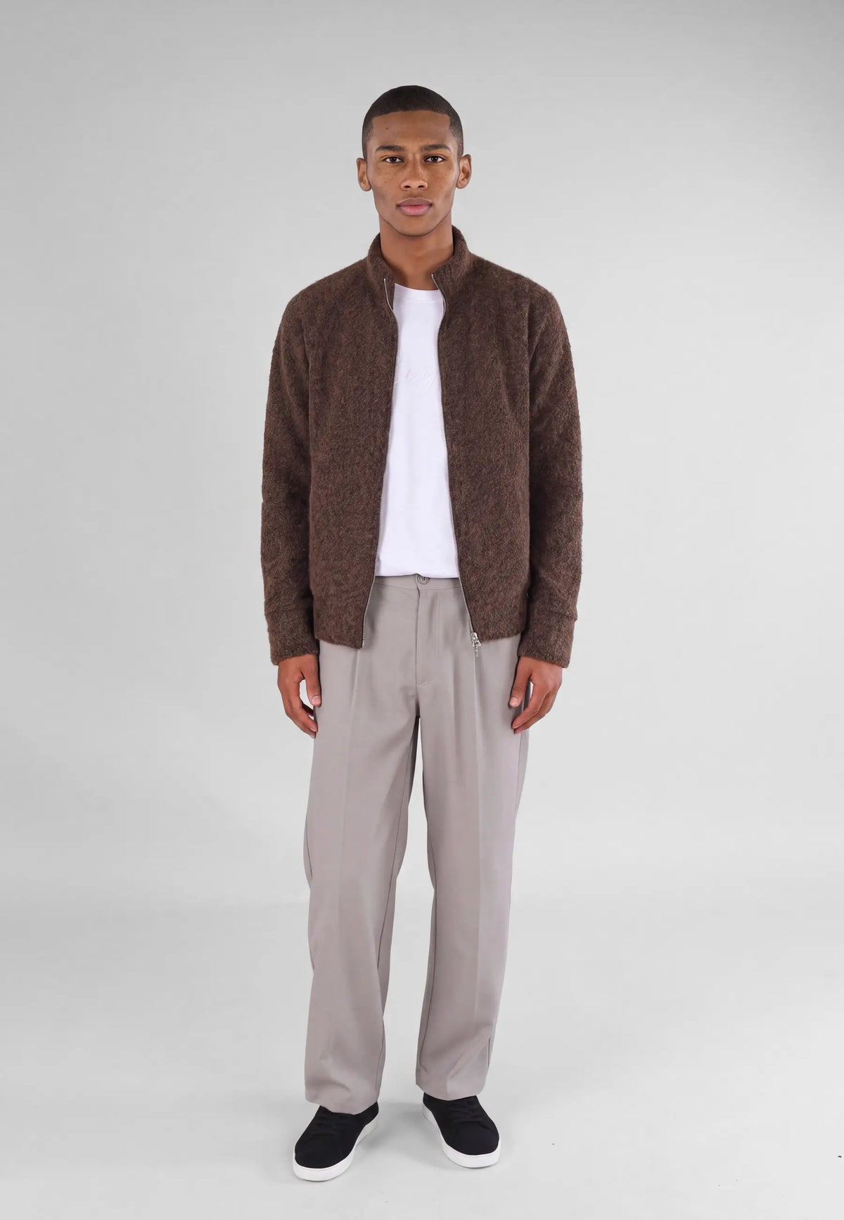Frank fuzzy zip - Brown, front view on model