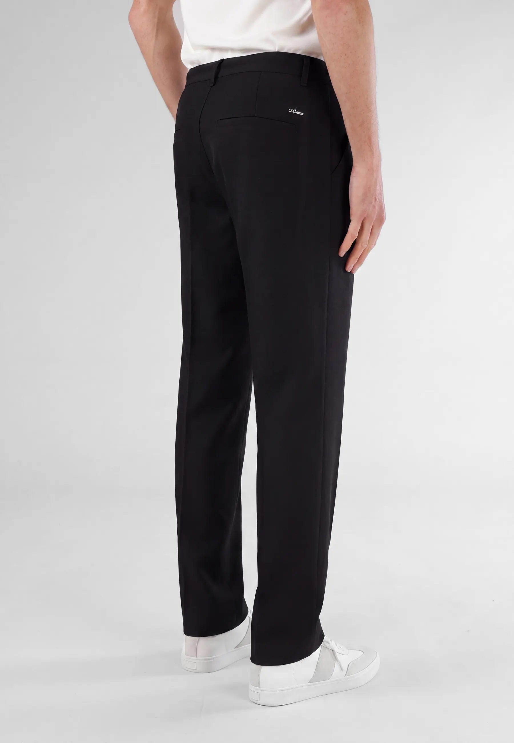 Landon heavy trousers - Black, back view on model