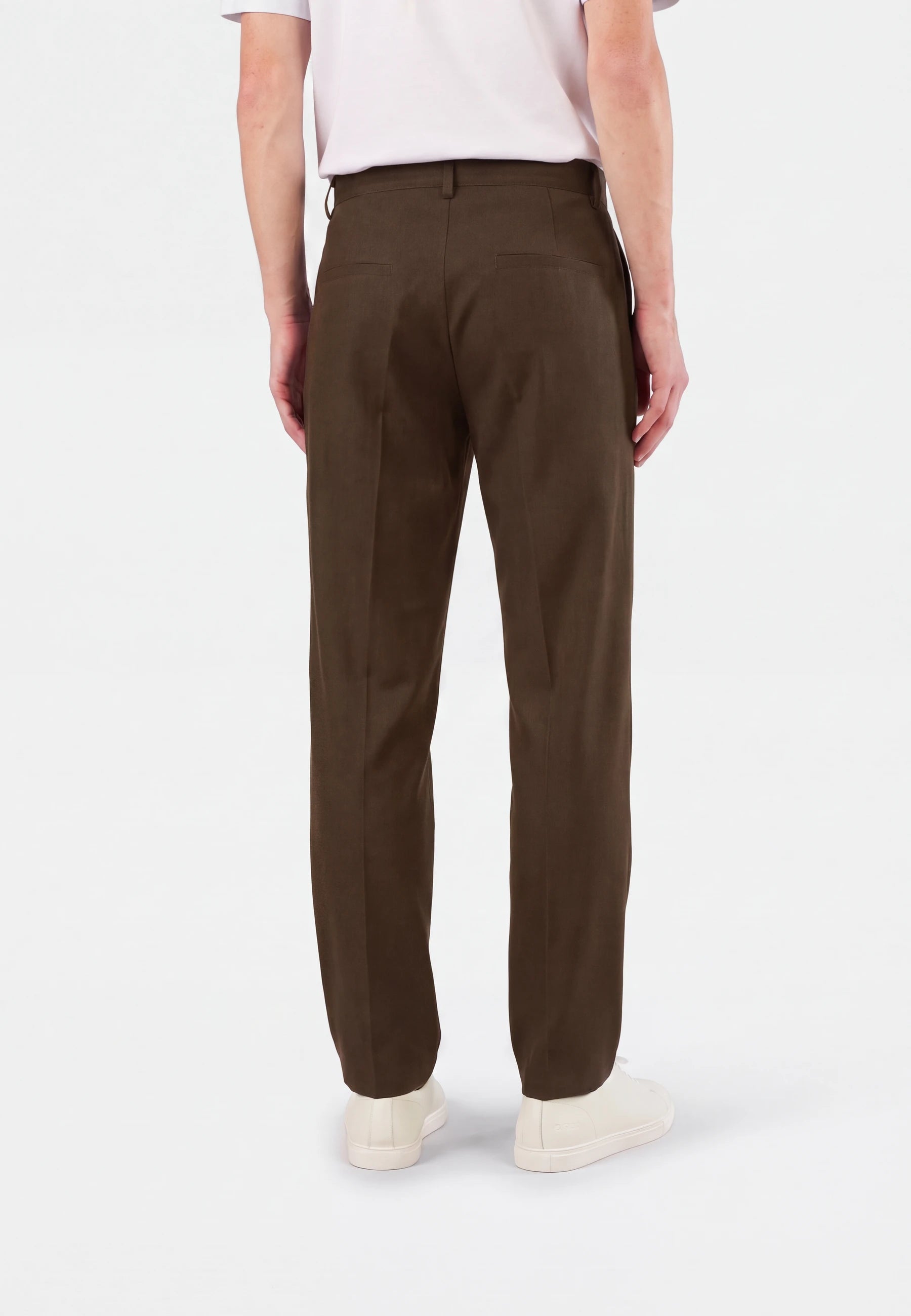Landon heavy trousers - Brown, back view on model