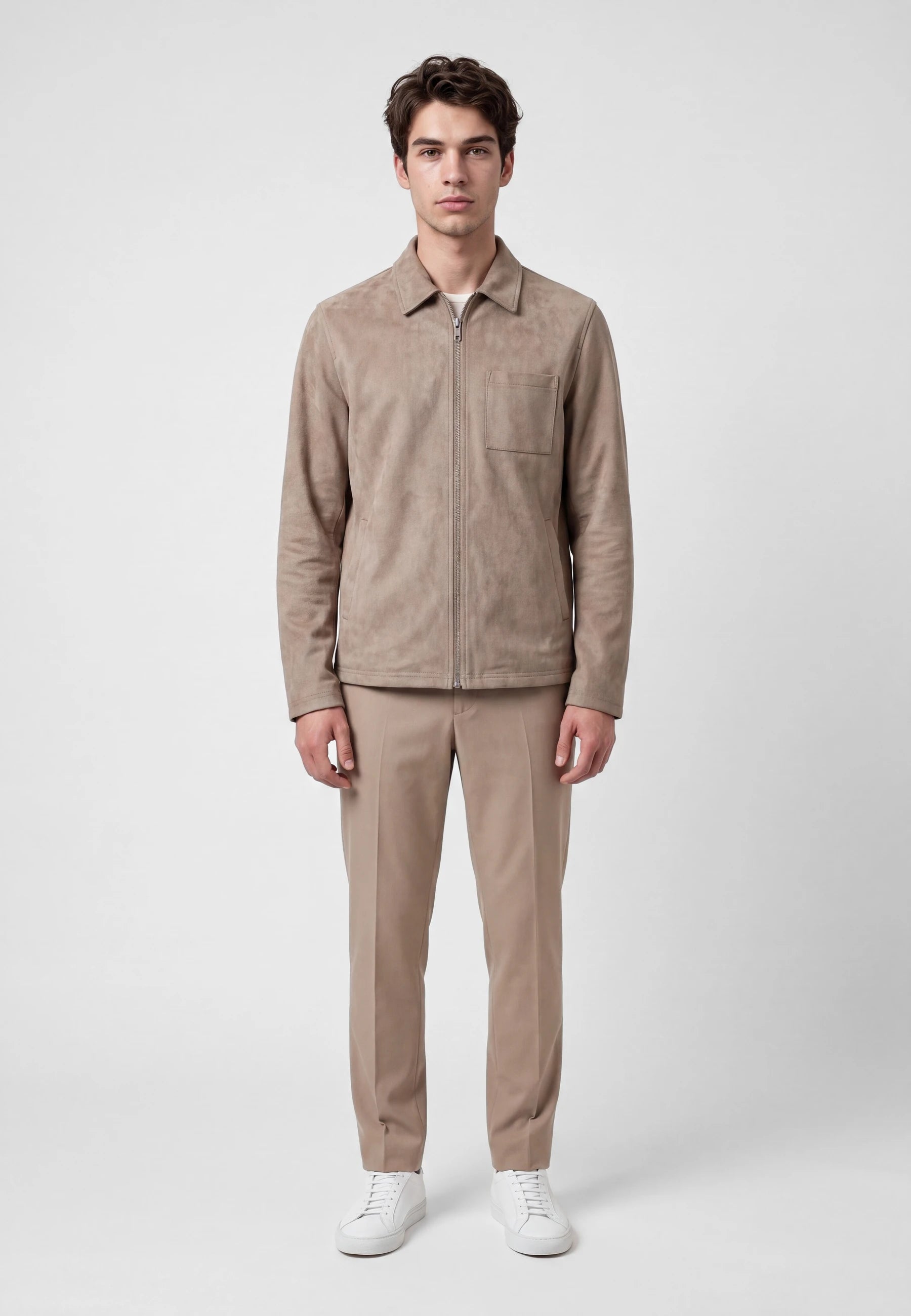 Neo vegan suede overshirt 2.0 - Dusty clay taupe, collar and fastening close up