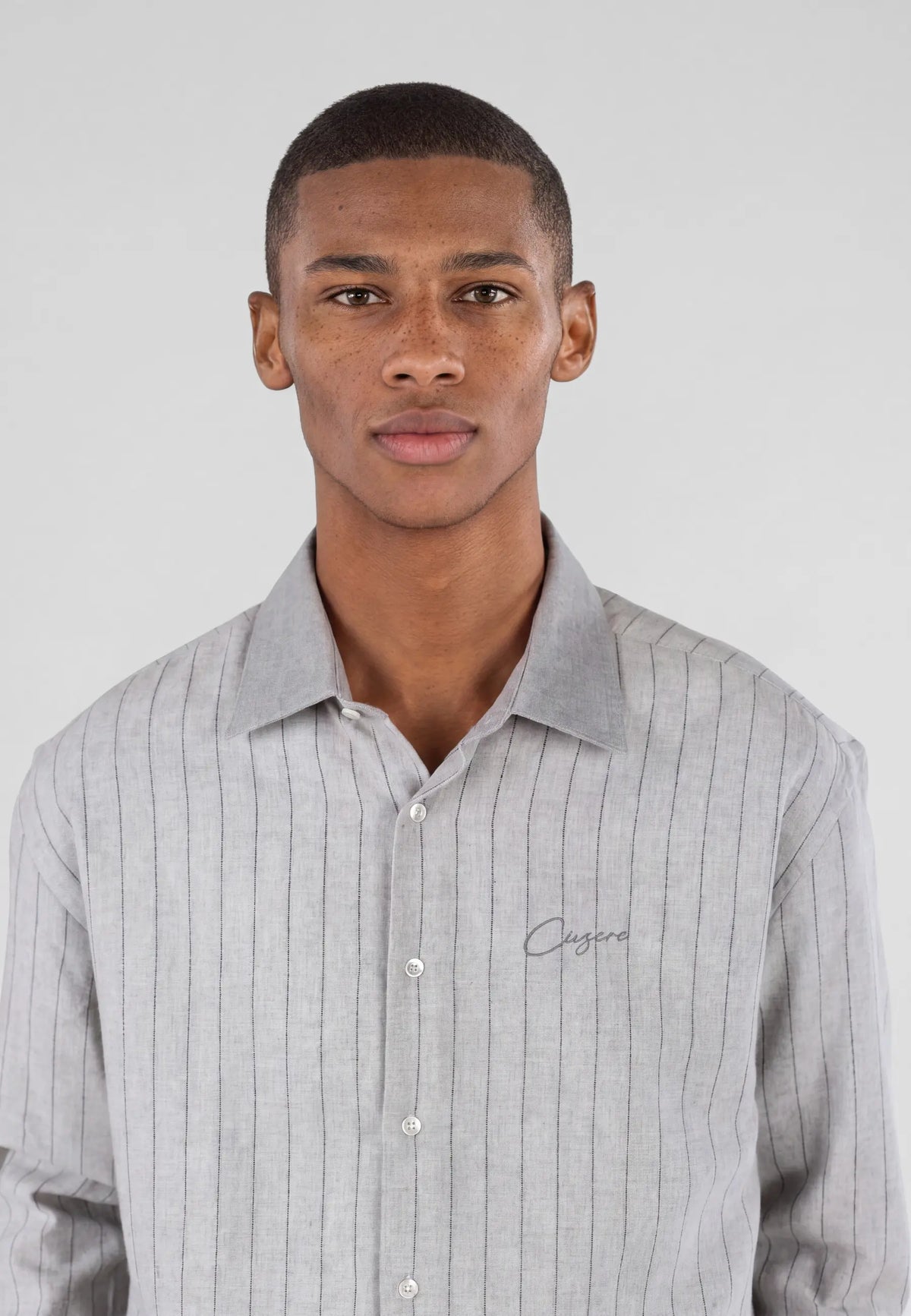 Patrick contrast shirt - Grey, collar and fastening close up
