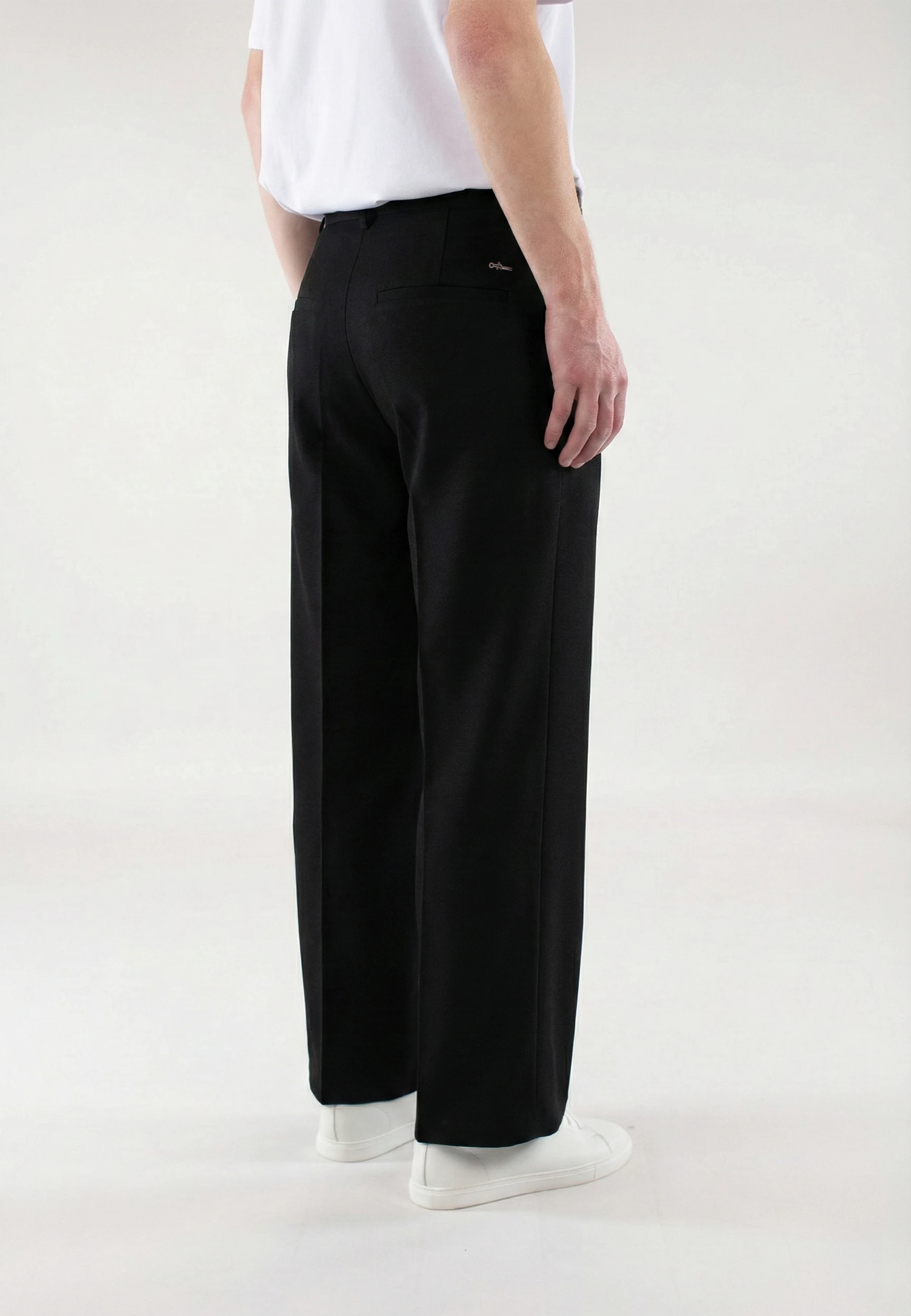 Ethan Heavy Relaxed Fit trousers - Black