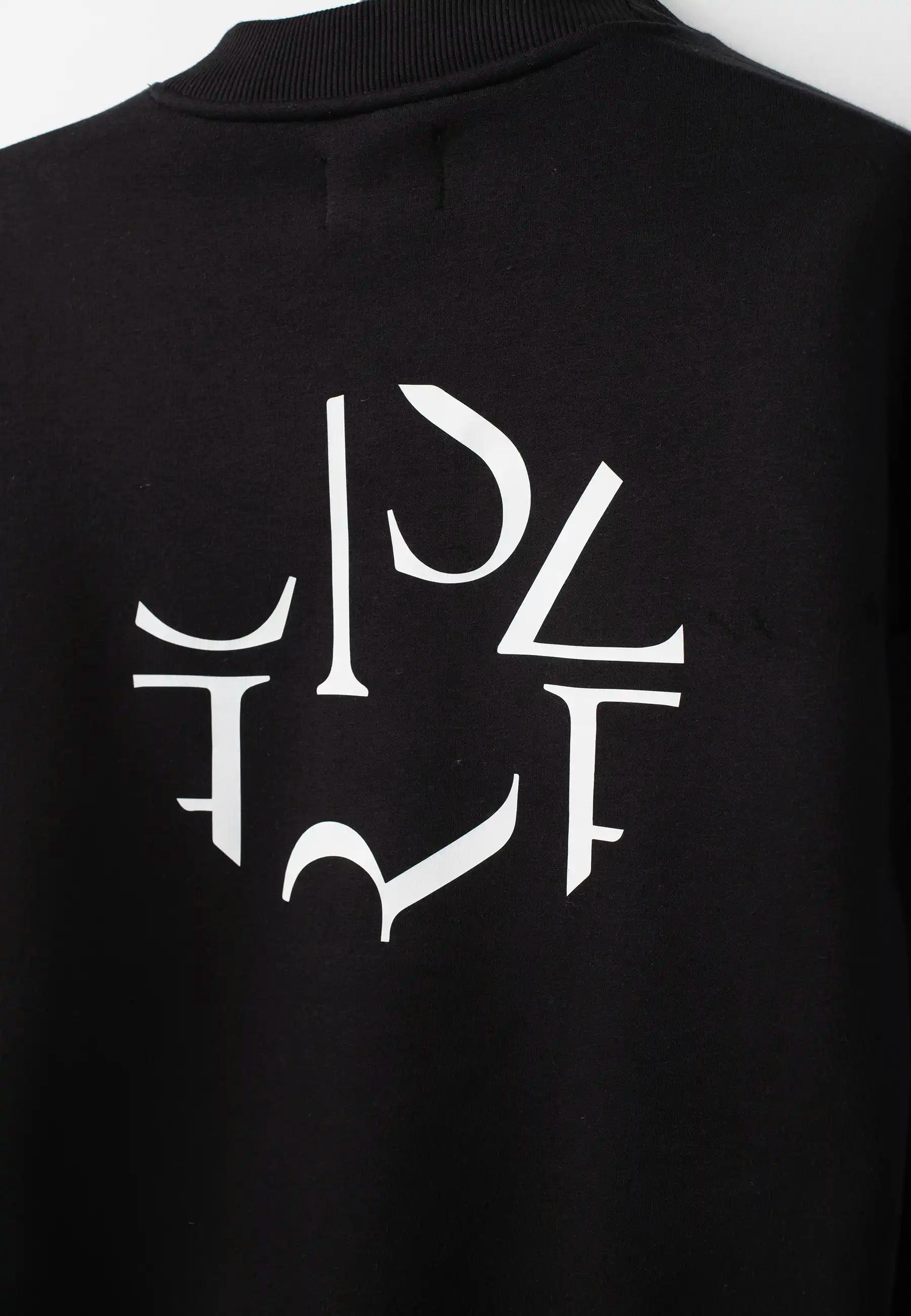 Ellipse: Sweater back emblem – Black
