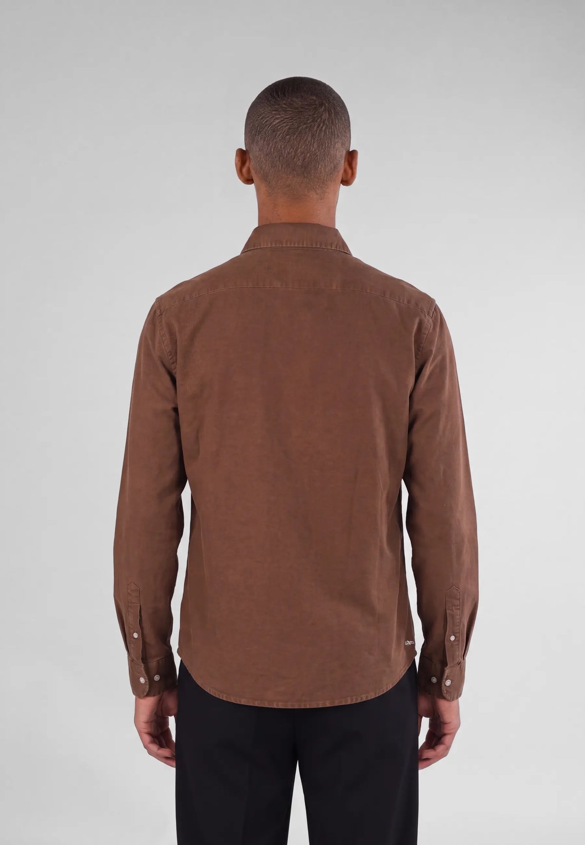 Algot washed oxford shirt - Brown, back view on model