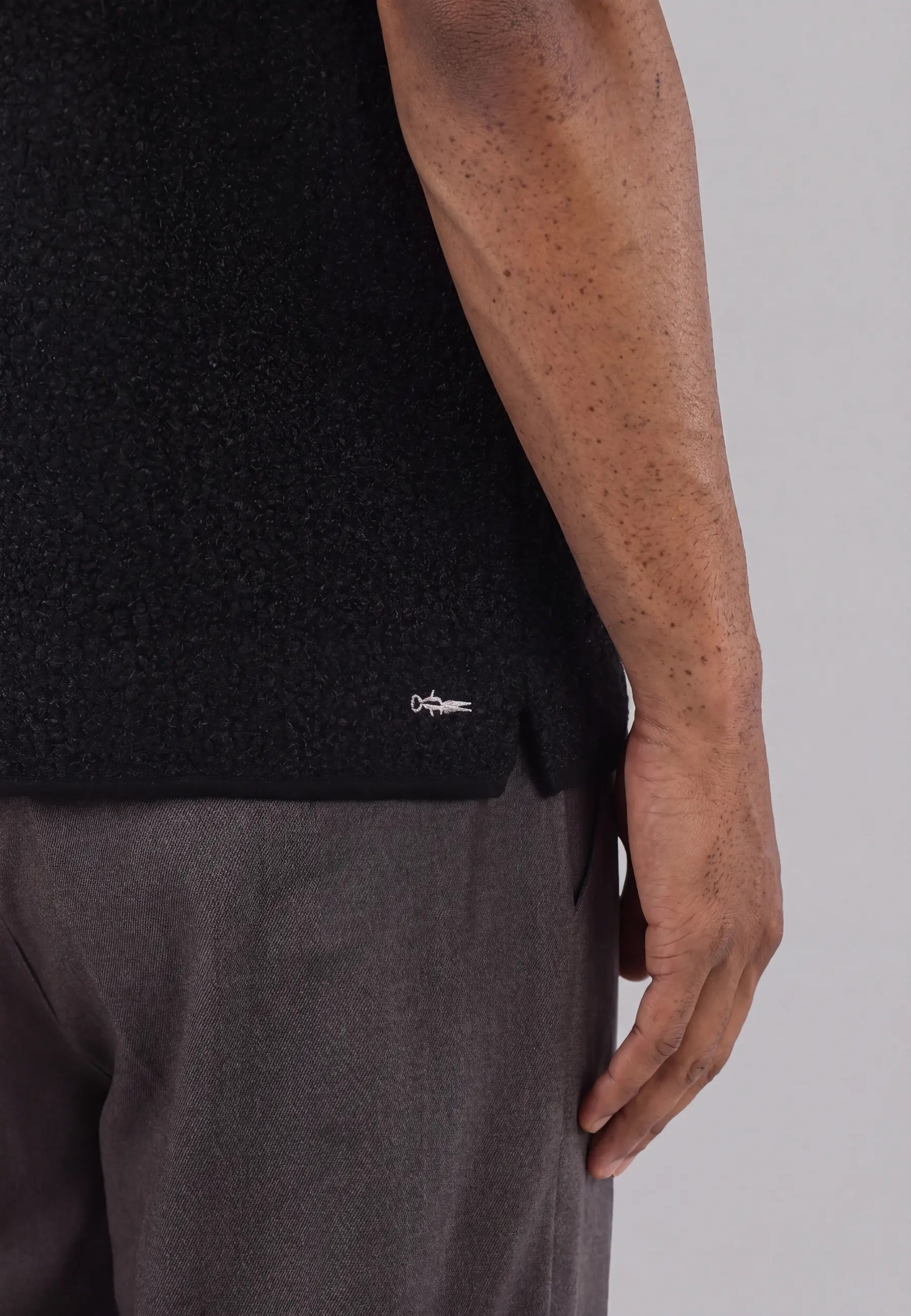 Avery boucle vest - Black, detail view