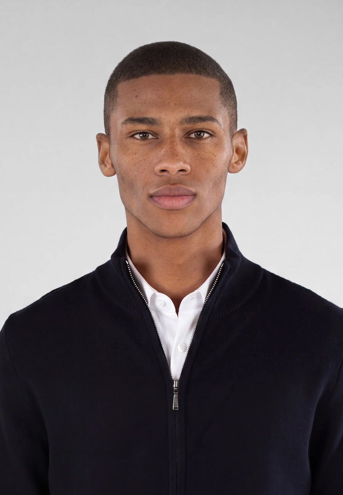 Cemal knitted high collar - Black, collar and fastening close up