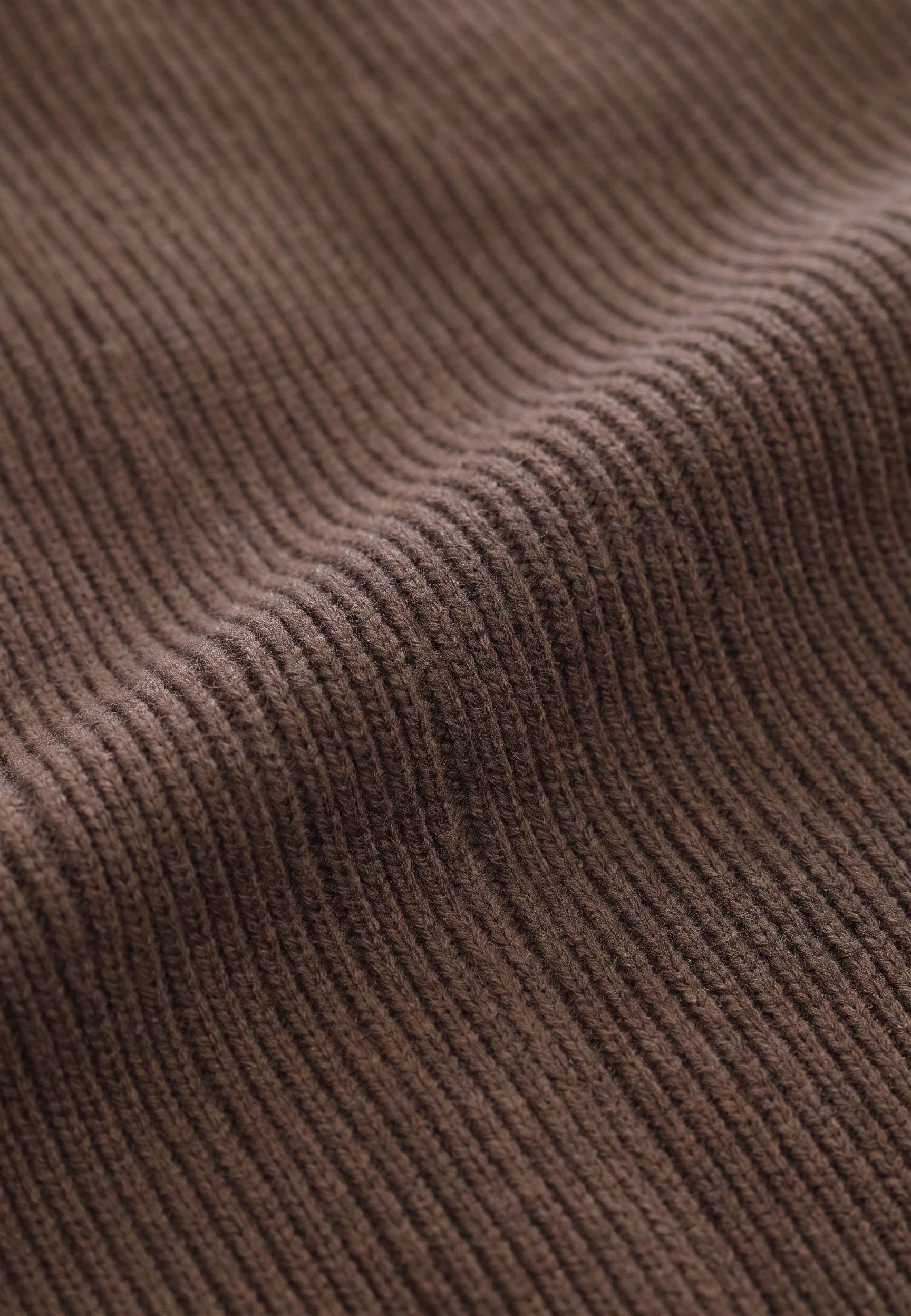 Derek knitted polo - Mocha brown, fabric close up