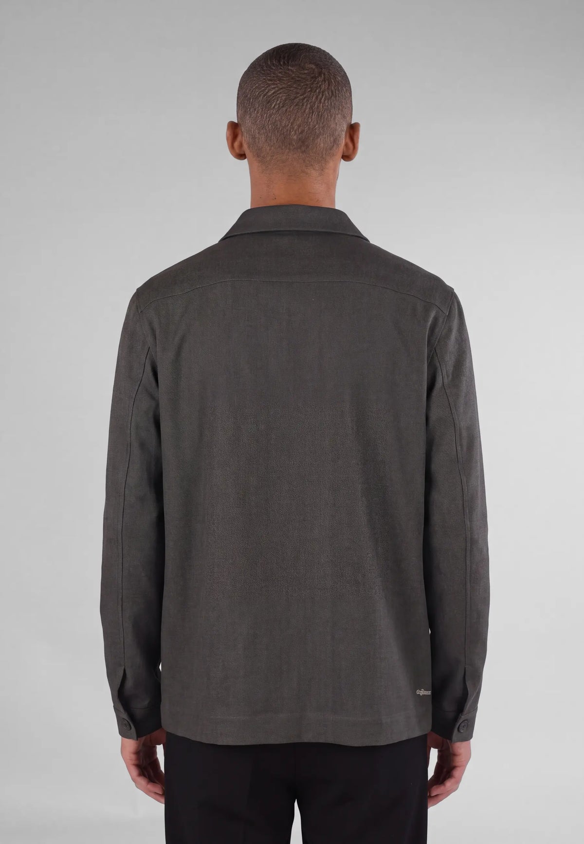 Elis heavy overshirt - Dark grey, back view on model