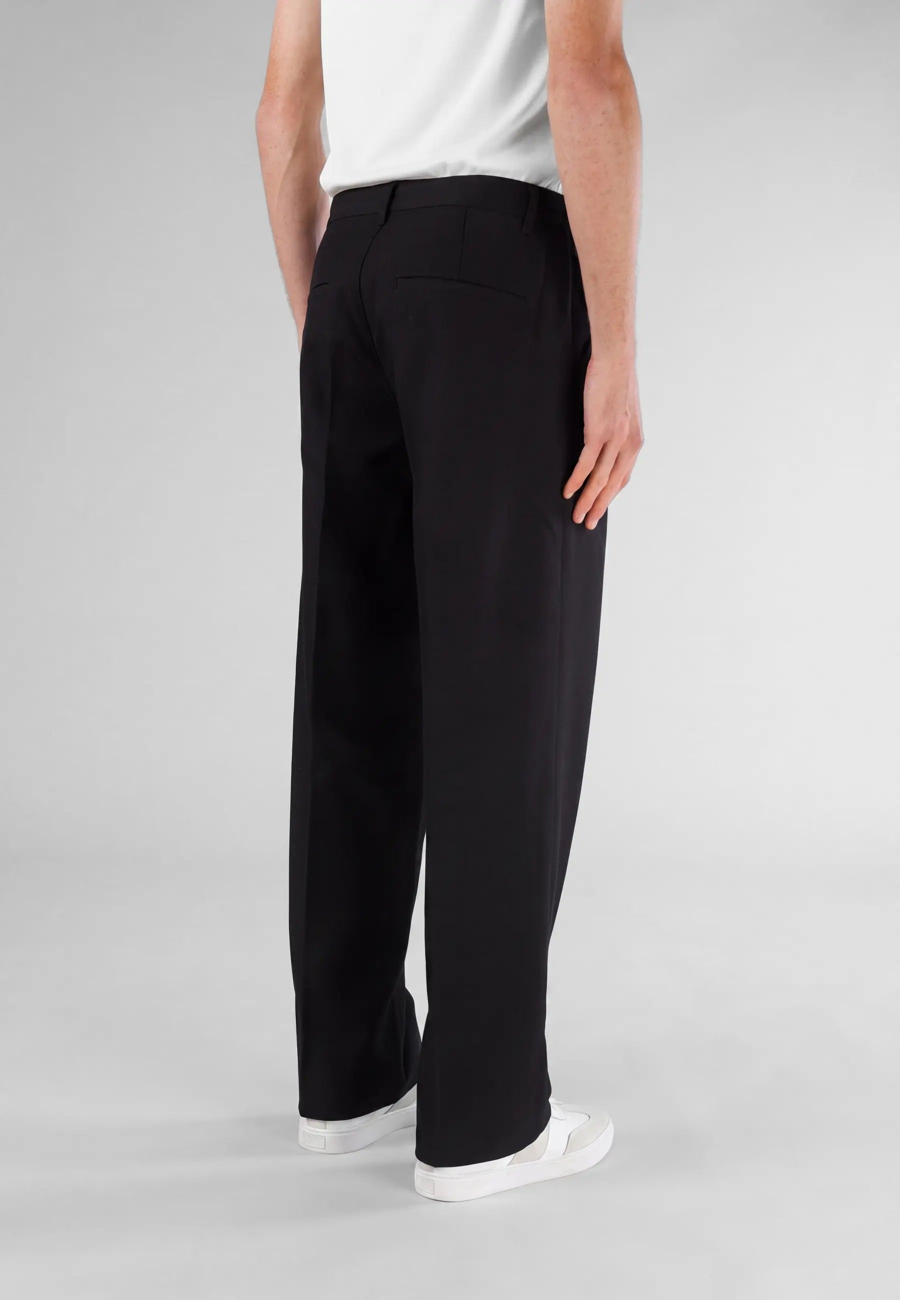 Ethan Heavy Relaxed Fit trousers - Black, back view on model