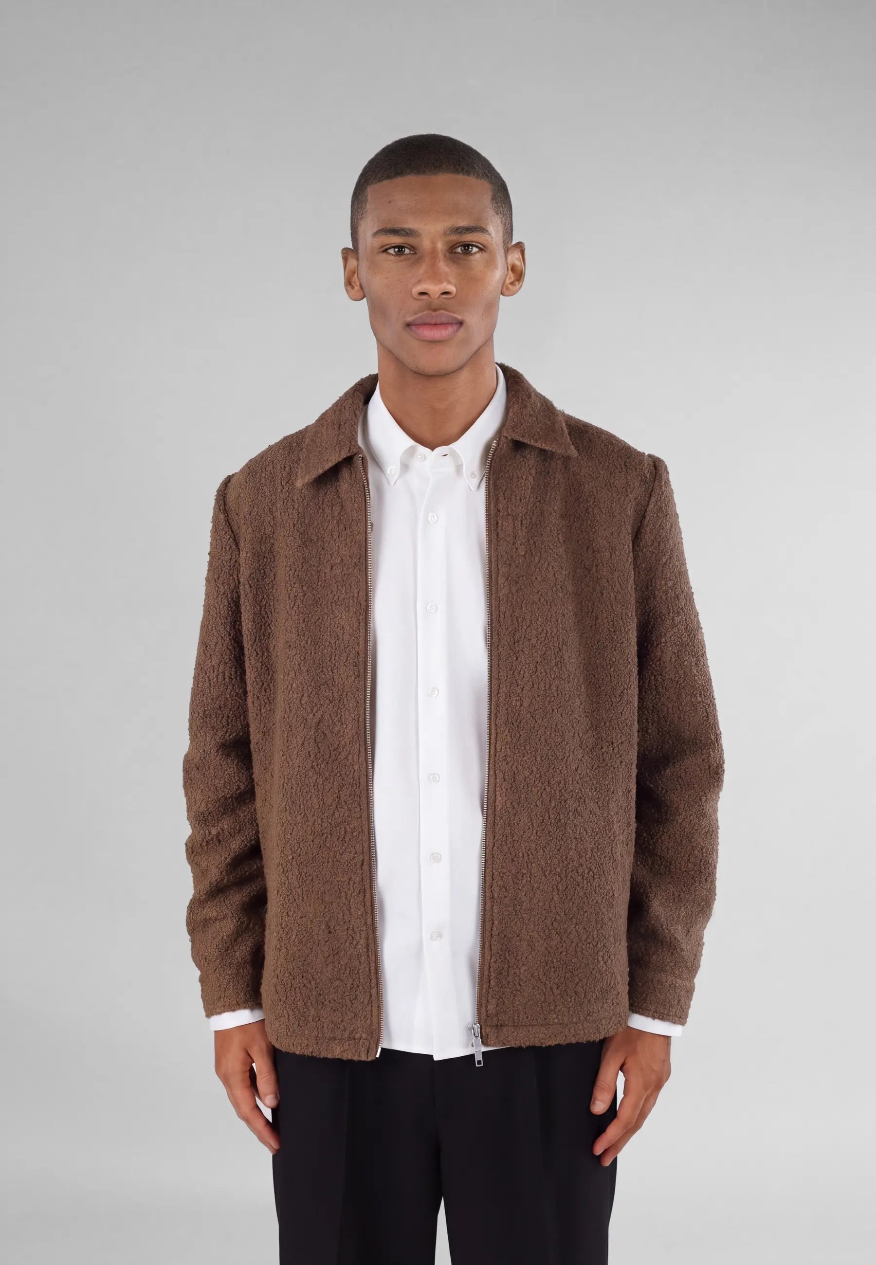 Fred boucle overshirt - Brown, detail of the fabric and fastening on model