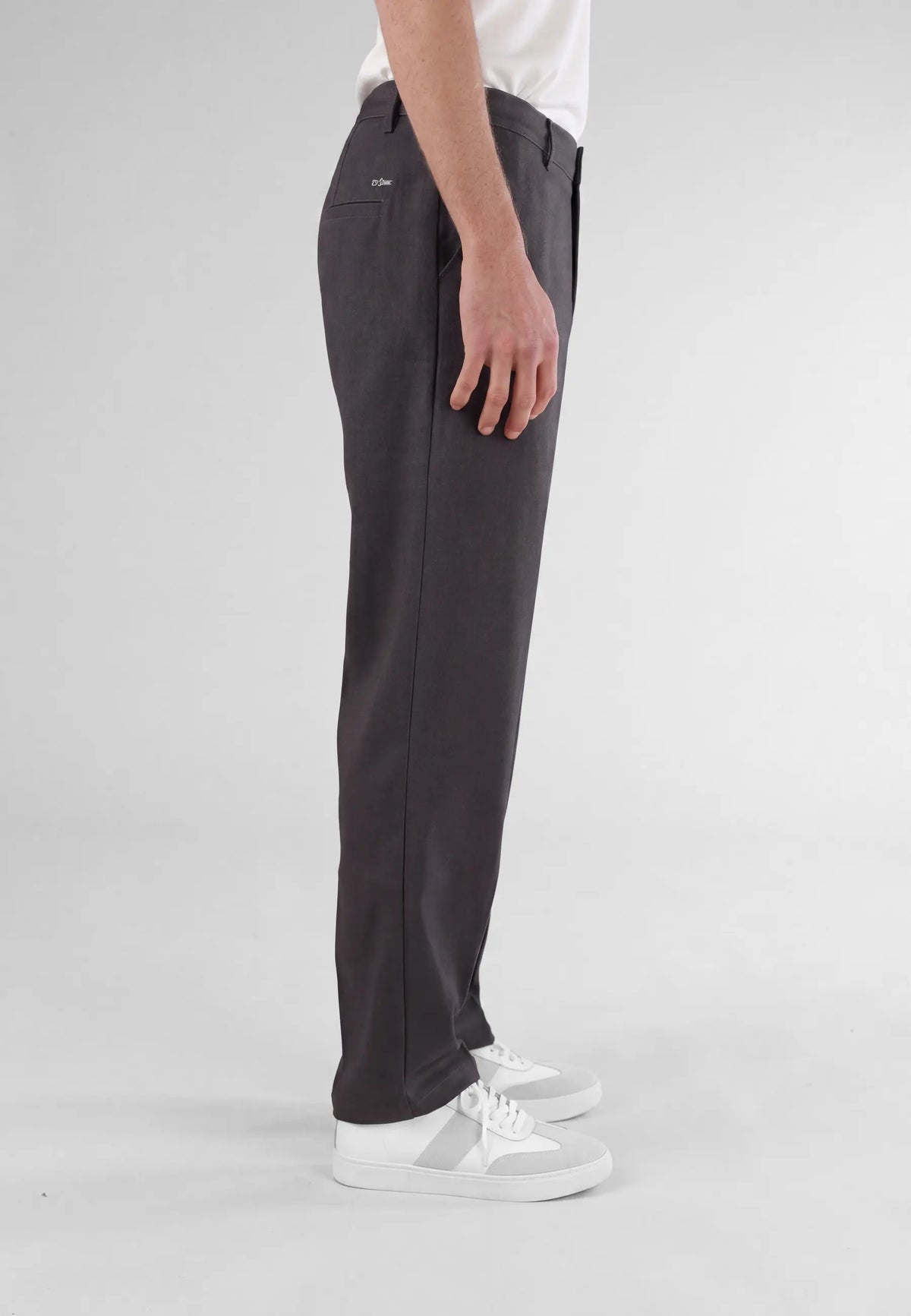Landon heavy trousers - Dark grey, side profile on model