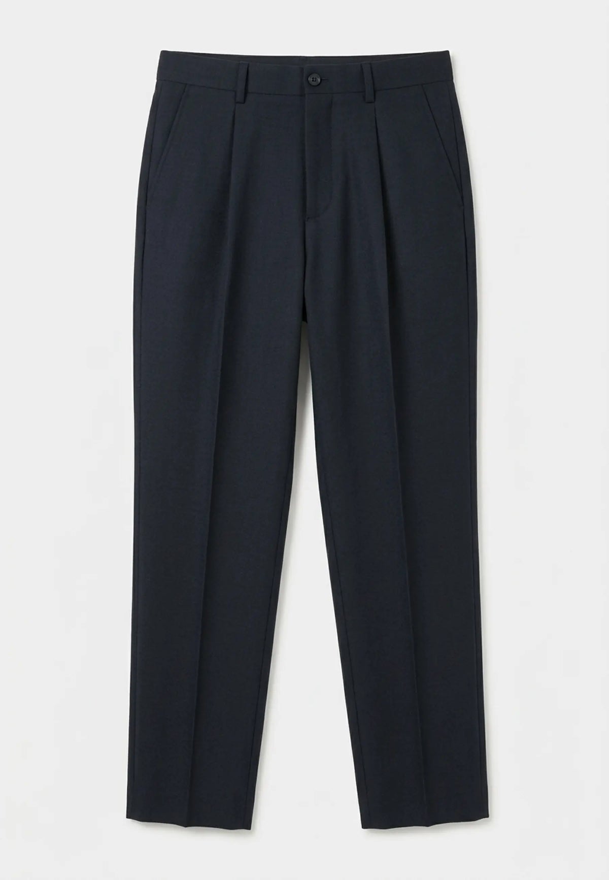 Landon heavy trousers - Navy, on model