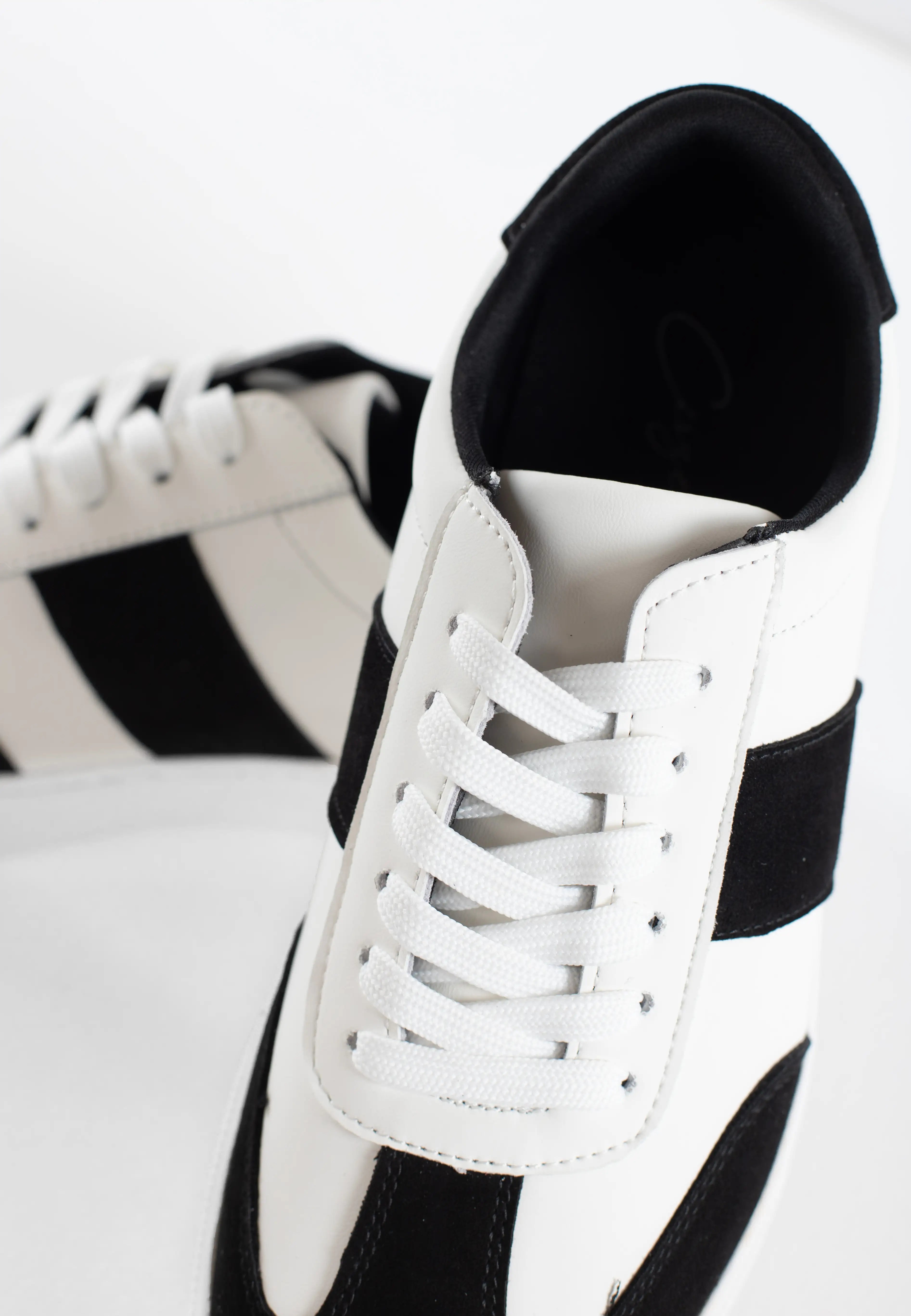 Melwin Gat Sneaker - Black