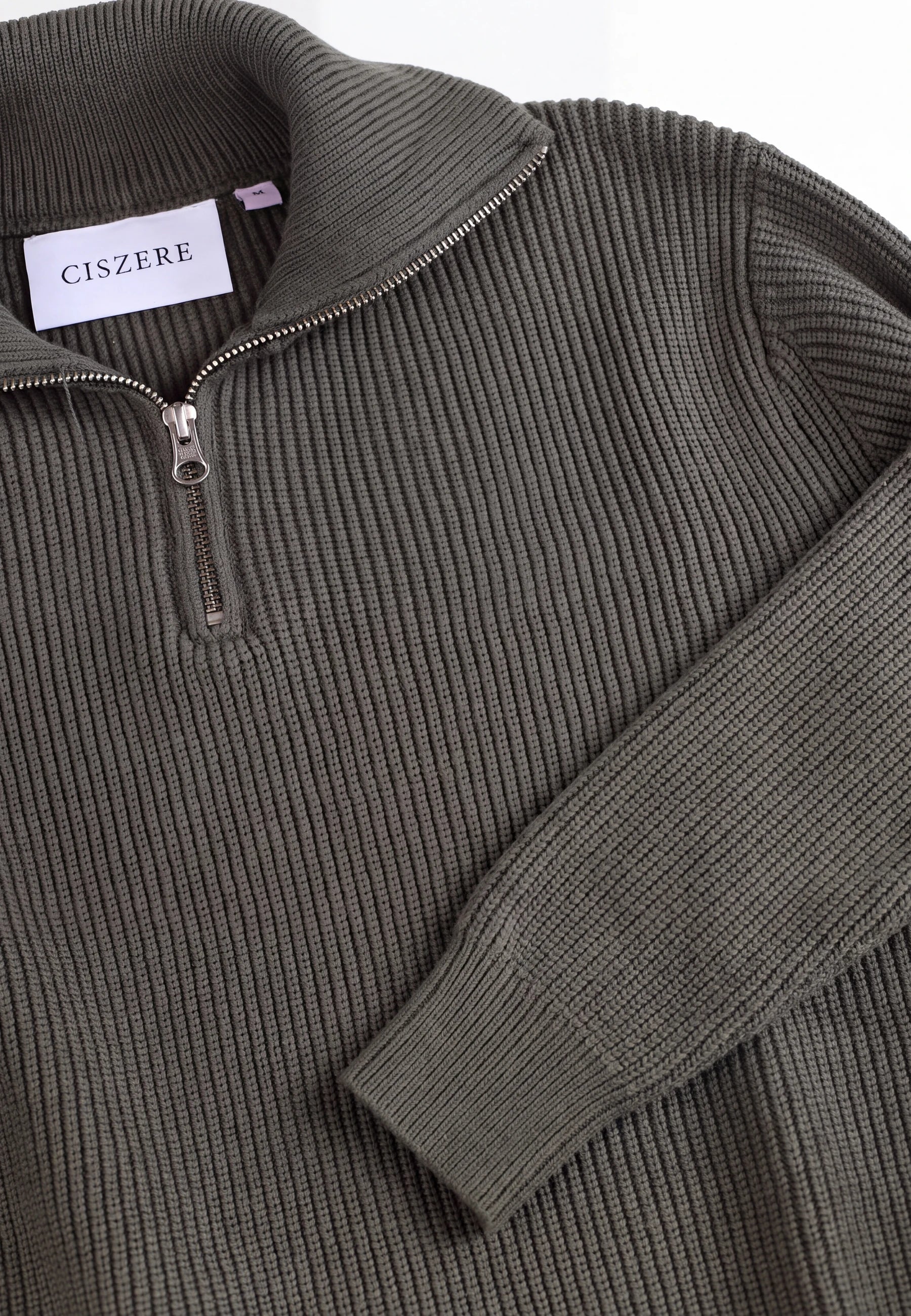 Reuben knitted half zip - Moss green, detail view