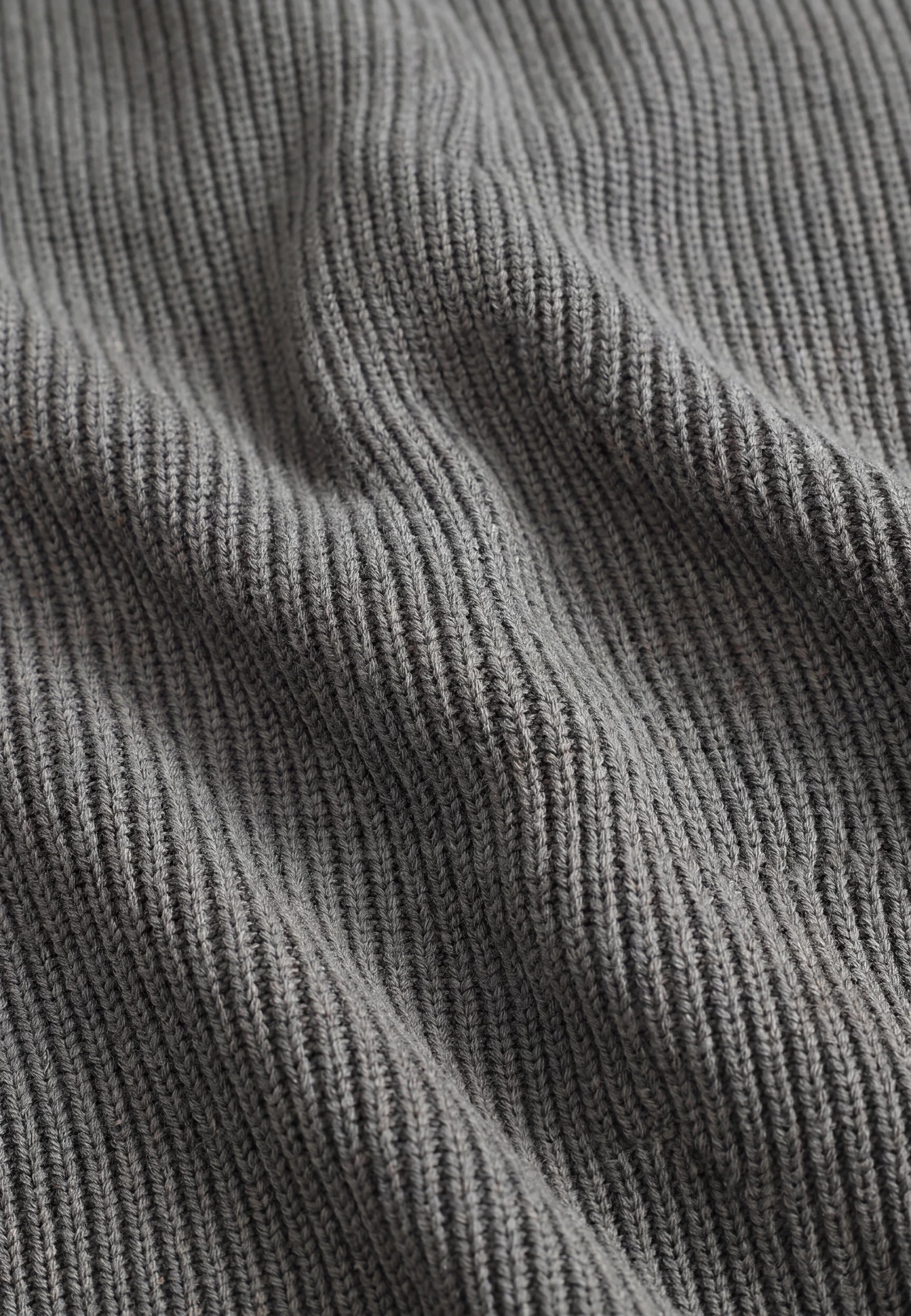 Reuben knitted half zip - Moss green, fabric close up